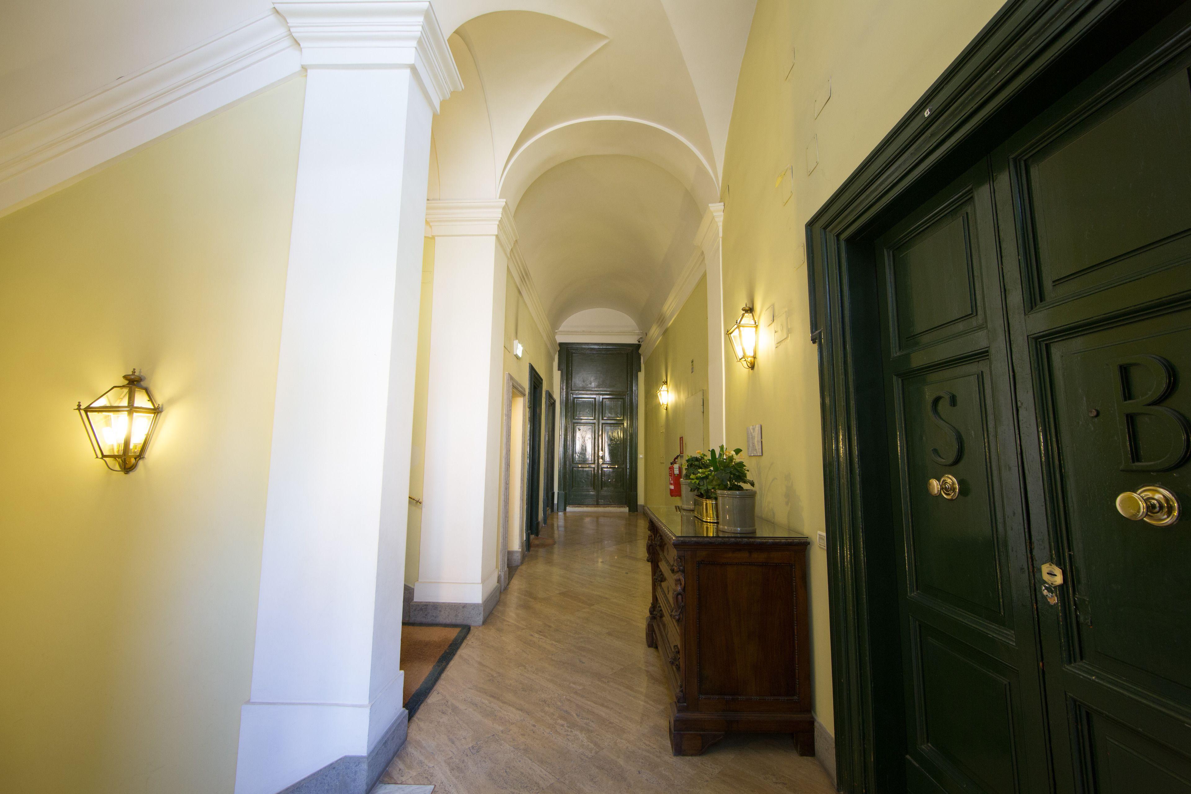 Babuino 79 — Photos 2